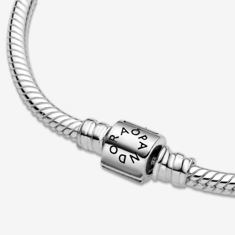 Pandora Moments Barrel Clasp Snake Charm Holders Sterling Silver | 701-FAVJOM